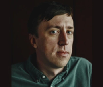 Oliver Roeder headshot
