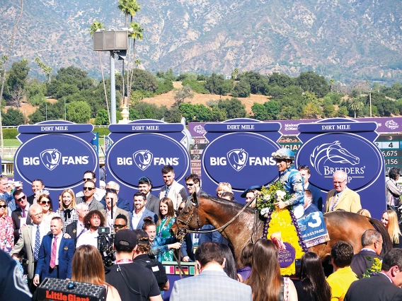 Breeders' Cup crowd