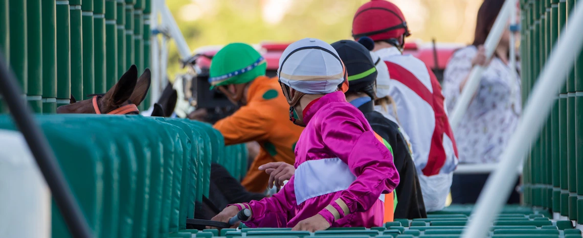 racers at the gate