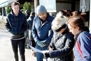 Bloodstock agent Gayle Van Leer speaks with students